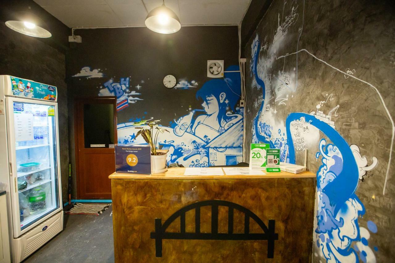 The Bridge Hostel Бангкок Екстер'єр фото